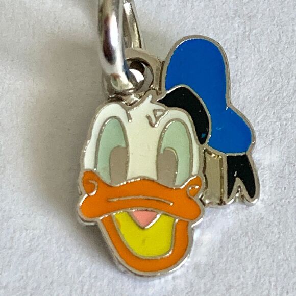 Vintage Disney Happy Donald Duck Clip On Charm Zipper Pull Bag Purse Signed Back - Picture 3 of 7